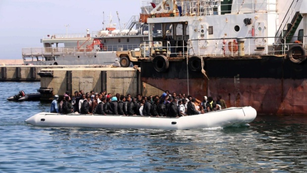 Повече от 4600 мигранти са спасени край бреговете на Либия