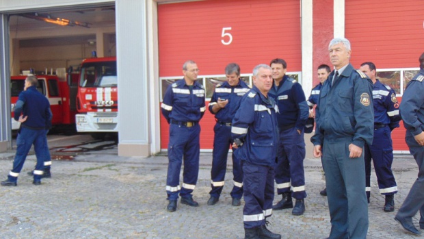 13 пожарникари от Пловдив получиха грамоти и 600 лв. за професионализъм