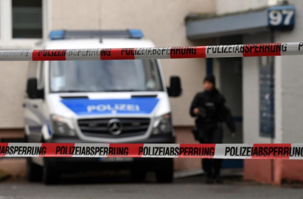 Полицията в Кемниц щурмува втори апартамент. Има задържан