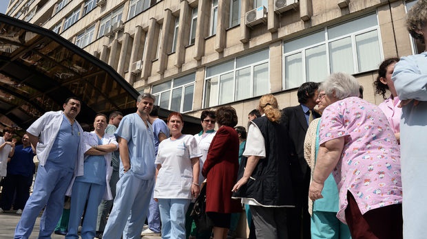 Медиците от Спешна помощ в София отново излязоха на протест