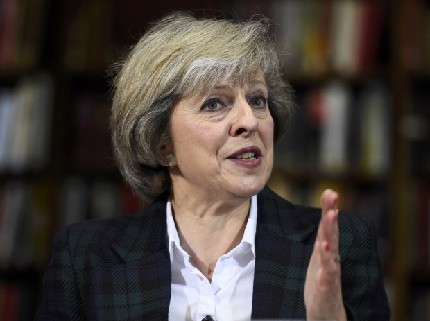Британският премиер се съмнява, че забраната за полети над Сирия ще запази хората живи