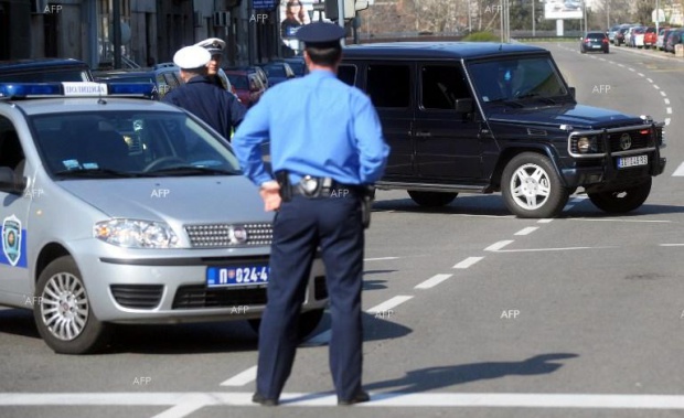 Властите в Белград арестуваха мъжа, заплашил да взриви бомба пред правителството