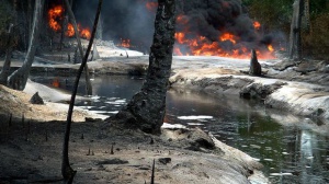 Взривиха нефтопровод в Нигерия