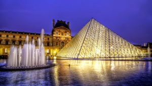 Антики, застрашени от военни конфликти, ще се пазят в Лувъра