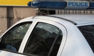 Ученик катастрофира на път за час в Русе. Заби се в тролейбусен стълб