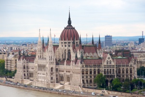 Унгарските депутати не подкрепиха промените в конституцията