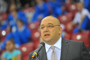 Кралев даде старт на Европейското по бокс за жени в София