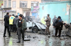 13 полицаи загинаха при нападение на талибани в Афганистан