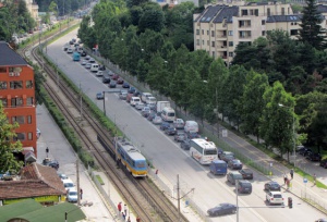 Лоша пътна организация предизвика транспортен хаос на бул. "Цар Борис III" в София