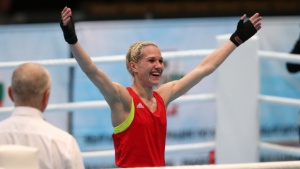 Петрова надви Алимарданова и грабна европейското злато в категория до 54 кг.