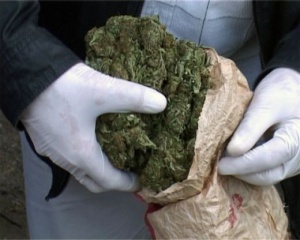 Властите в Италия задържаха близо 1 тон марихуана на стойност 3 млн. евро