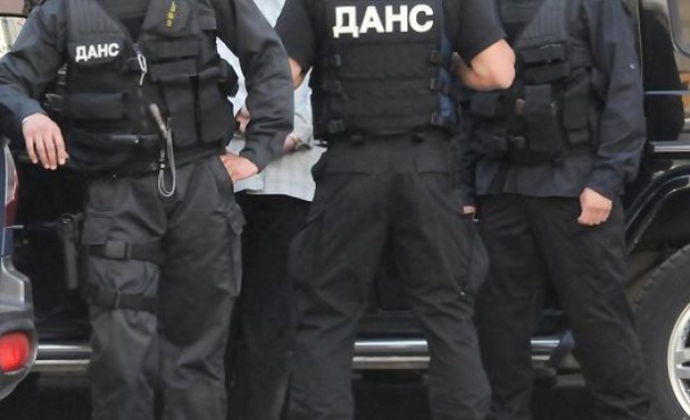 В спецакция на ГКПП-Лесово задържаха 28 митнически инспектори за подкупи