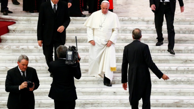 Папа Франциск отказа да даде лична оценка за Тръмп