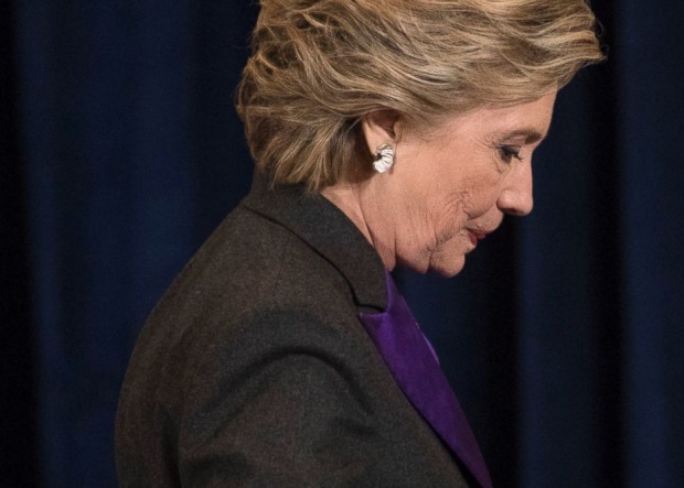 Клинтън обвини директора на ФБР за провала на президентските избори