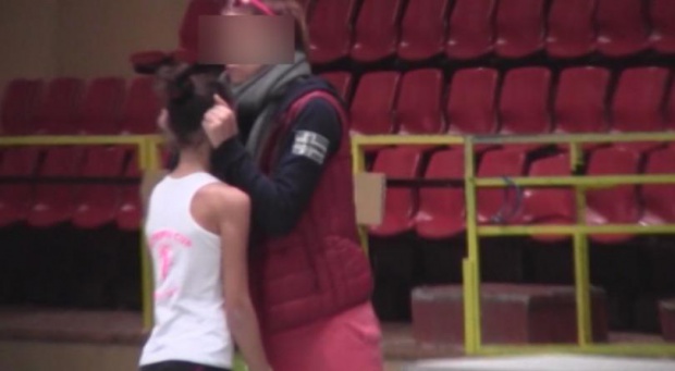 Прокуратурата в Бургас пусна разследване по случая с агресивната треньорка