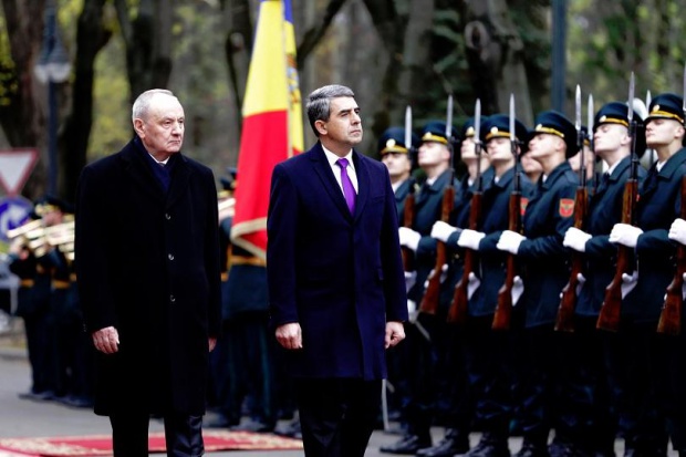В Молдова удостоиха Росен Плевнелиев с най-високото държавно отличие "Орден на Републиката"