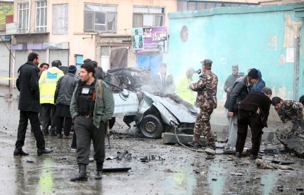13 полицаи загинаха при нападение на талибани в Афганистан