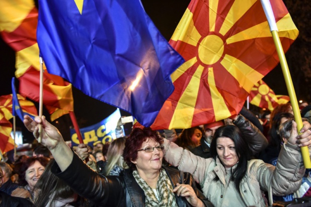 С митинги започна битката за парламентарните избори в Македония