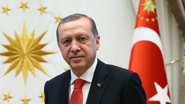 Ердоган: Турция ще стане по-голяма с помощта на Аллах