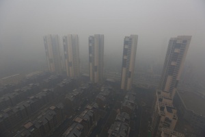 Червен код за опасен смог в китайска провинция