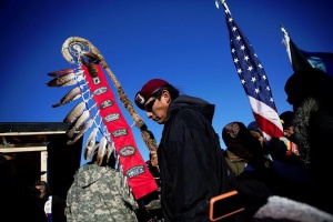 Индианско племе протестира срещу нефтопровод в Северна Дакота