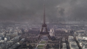 Заради опасен смог! В Париж ще се движат коли само с четни номера
