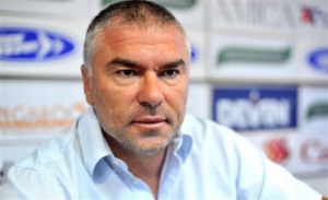 Крадци тършуваха аптека на Марешки във Велико Търново