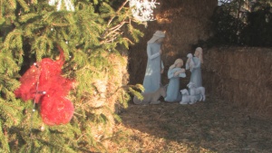 В казанлъшко село направиха макет на яслата, в която се е родил Исус Христос