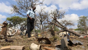 Най-малко петима полицаи загинаха при атентат в Могадишу