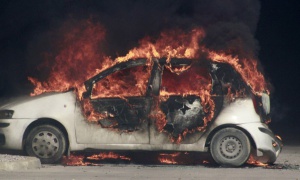4 автомобила горяха във Варна заради вандали