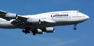 Заради бомбена заплаха отклониха самолет на Lufthansa