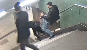 26-годишен варненец е бутнал жената в берлинското метро (Видео и Снимки)