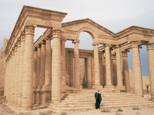 ИДИЛ превърнала в "купчина чакъл" културното наследство в древния град Нимруд