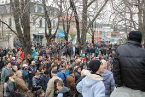 Вълна от протести в Свищов срещу скока в данъците