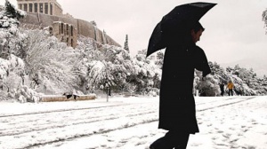Властите в Гърция предупредиха за силни снеговалежи