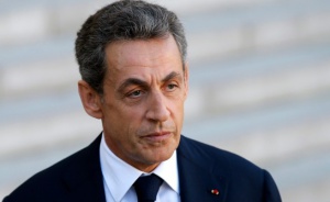 Никола Саркози може да стане президент, но във... футболния гранд ПСЖ