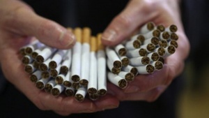Иззеха безакцизни цигари от ТИР-аджия край Килифарево
