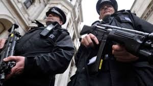 Спецслужбите във Великобритания са предотвратили атака на ИД срещу търговски център