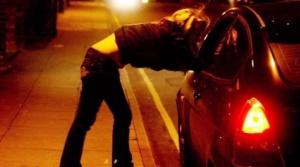 Британското правителство съветва туристите да внимават с проститутките и таксиджиите в България