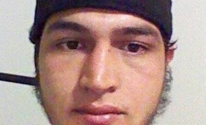 Атентаторът от Берлин натискал свой племенник да убие роднина заради ИД
