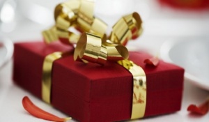 Нежеланите коледни подаръци задръстиха интернет