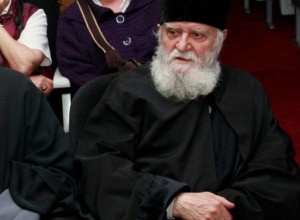 Погребват митрополит Калиник във Враца