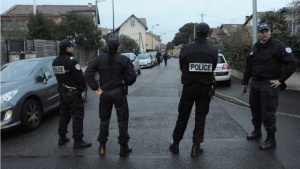 Френската полиция арестува трима по подозрения за планиране на атаки по Нова година