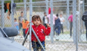 Хиляди деца бежанци ще бъдат далеч от семействата си на Нова година