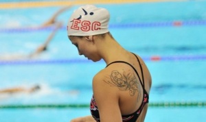 Рекордьорката в плуването Екатерина Аврамова предложи брак на шеф на застрахователна компания