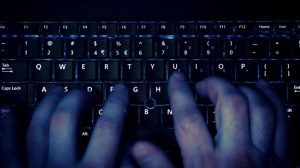 Хакери са атакували украинските институции над 6500 пъти за последните 2 месеца