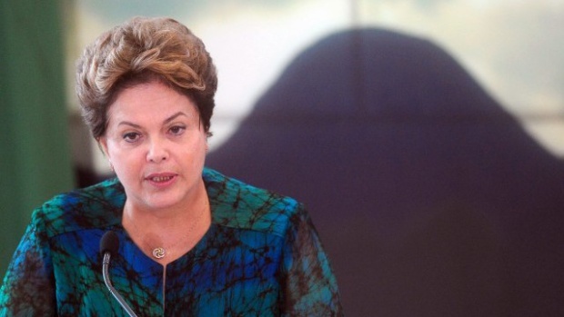 Назначиха Дилма Русеф за шеф на мозъчен тръст в Сао Пауло