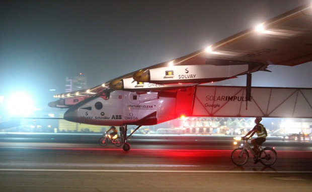 Удивително: Околосветска обиколка със самолет със слънчева енергия