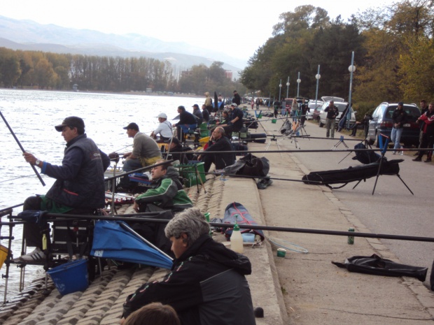 В Пловдив разрешиха риболова на Гребния канал за Никулден
