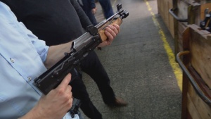 DW: Сърбия е първа в ЕС по притежание на нелегални оръжия